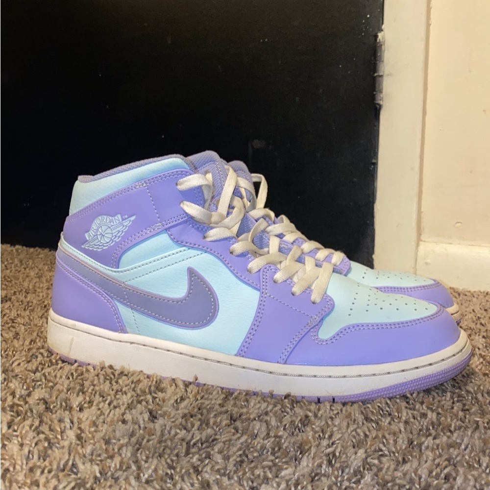 Jordan 1 mid. “purple Pulse”